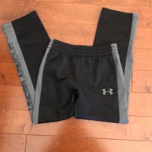 Boys Under Armour active pants